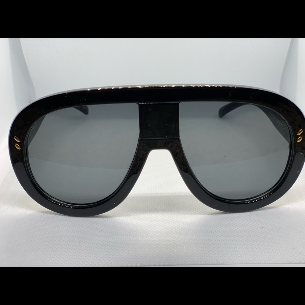 Oversized sunglasses